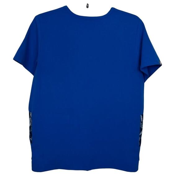 Figs Technical Collection Small Blue V-Neck Scrub Top With Pockets For Women - Picture 2 of 8